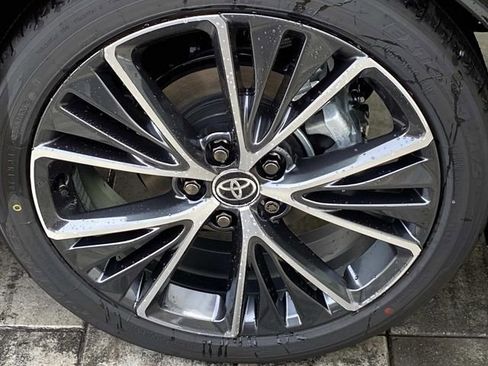 New 2026 Toyota Prius XLE AWD/4WD image 6