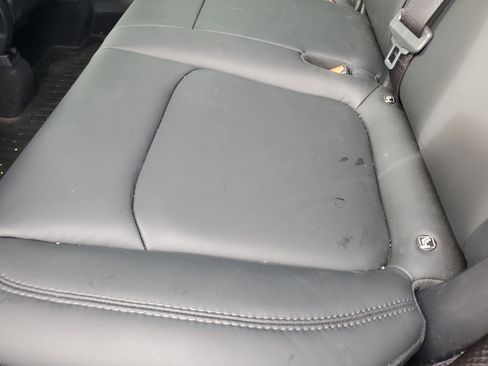 Used 2024 Tesla Model Y Performance image 31