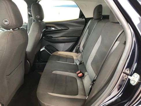 Used 2021 Chevrolet TrailBlazer LS FWD image 9