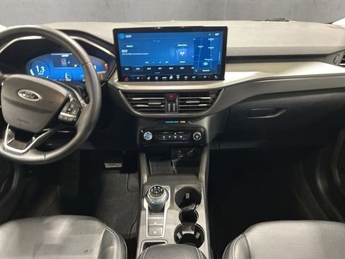 Used 2025 Ford Escape Platinum AWD/4WD image 15