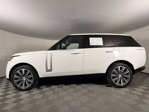 Used 2023 Land Rover Range Rover Autobiography AWD/4WD image 3