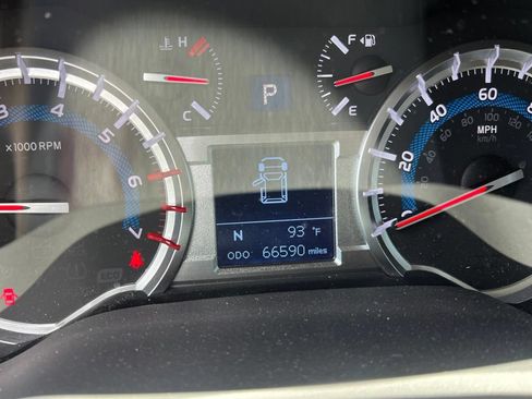 Used 2019 Toyota 4Runner Limited AWD/4WD image 6