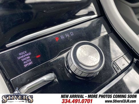 Used 2021 Jeep Grand Cherokee L Overland w/ Luxury Tech Group IV AWD/4WD image 30