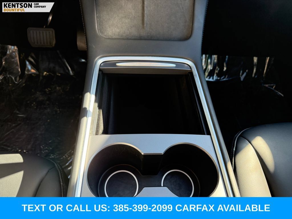 Used 2022 Tesla Model Y Long Range AWD/4WD image 18