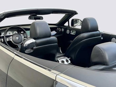 Certified 2017 Rolls-Royce Dawn image 10