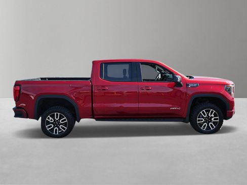 Used 2024 GMC Sierra 1500 AT4 w/ Technology Package AWD/4WD image 3