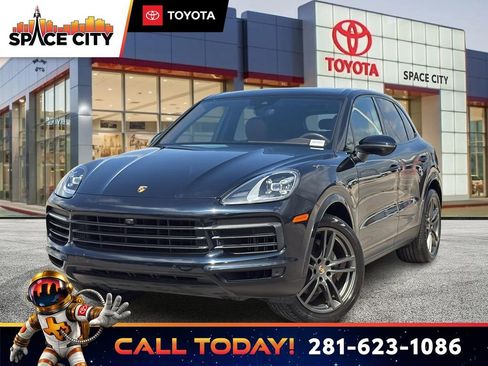 Used 2019 Porsche Cayenne AWD/4WD image 1