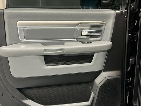 Used 2019 RAM 1500 Big Horn AWD/4WD image 23