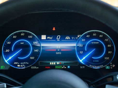 Used 2026 Mercedes-Benz EQS 400 4MATIC SUV image 21