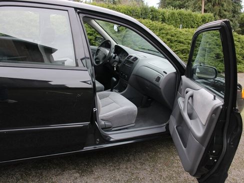 Used 1999 MAZDA Protege LX image 12