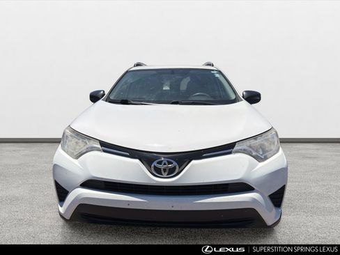 Used 2016 Toyota RAV4 LE FWD image 5