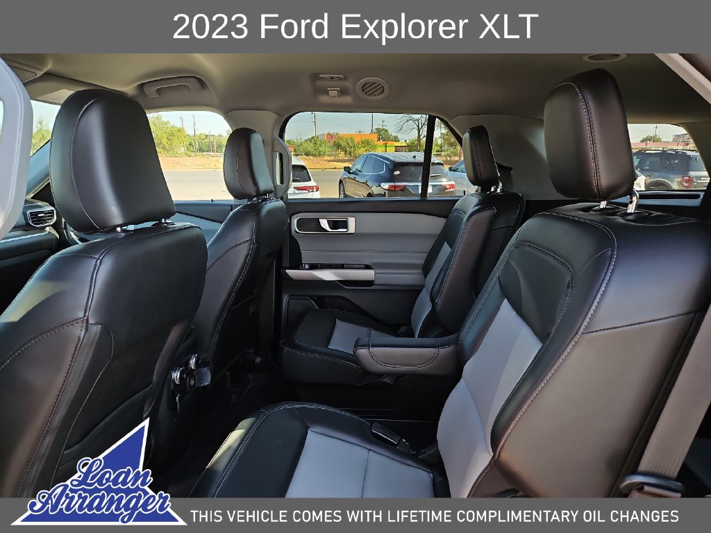 Used 2023 Ford Explorer XLT w/ Equipment Group 202A RWD image 19