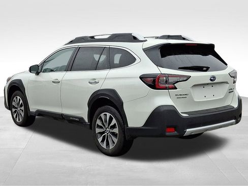 Certified 2025 Subaru Outback Touring XT w/ Popular Package #2 image 4