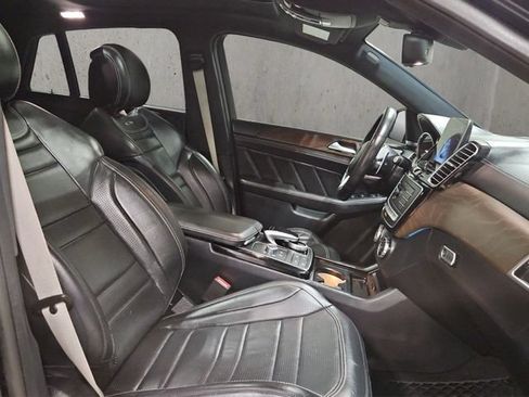 Used 2018 Mercedes-Benz GLE 63 AMG S image 32