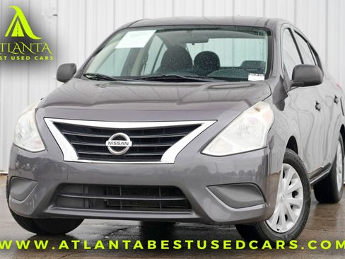 Used 2015 Nissan Versa S image 1