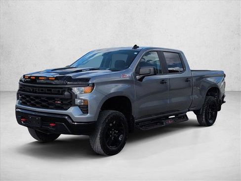 Used 2025 Chevrolet Silverado 1500 Custom Trail Boss AWD/4WD image 4