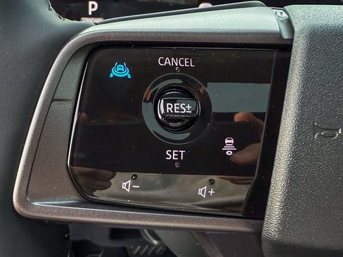 Certified 2026 Nissan Murano SL AWD/4WD image 37