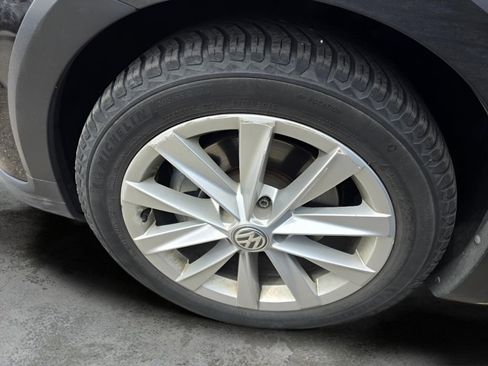 Used 2017 Volkswagen Golf Alltrack SE image 18