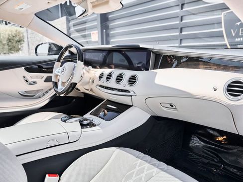 Used 2020 Mercedes-Benz S 560 4MATIC Coupe image 30
