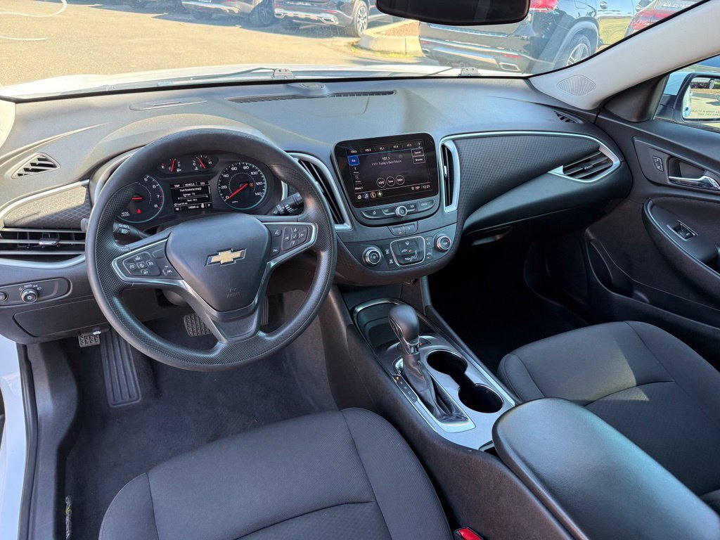 Used 2022 Chevrolet Malibu LS FWD image 7
