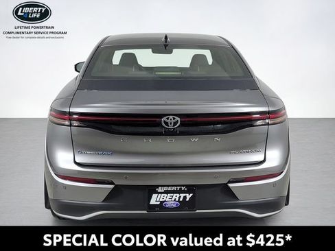 Used 2025 Toyota Crown Platinum AWD/4WD image 4