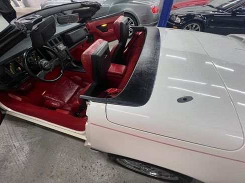 Used 1989 Chevrolet Corvette Convertible image 22