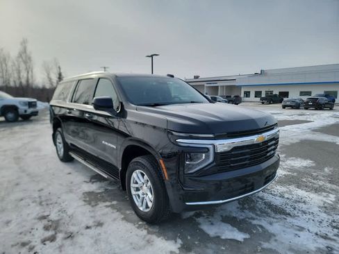 Certified 2026 Chevrolet Suburban LS image 7