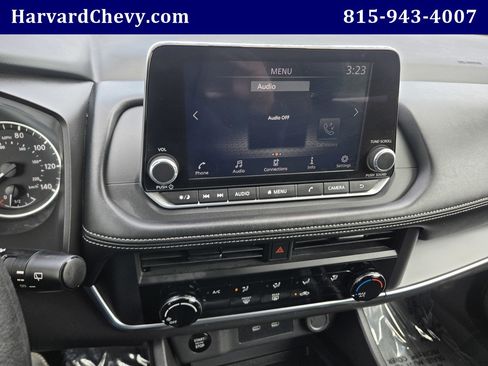 Used 2024 Nissan Rogue S AWD/4WD image 7