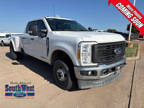 Used 2023 Ford F350 XL w/ 360-Degree Camera Package AWD/4WD image 1
