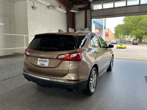 Used 2019 Chevrolet Equinox Premier AWD/4WD image 11