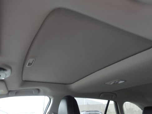 Certified 2025 Subaru Outback Limited image 11