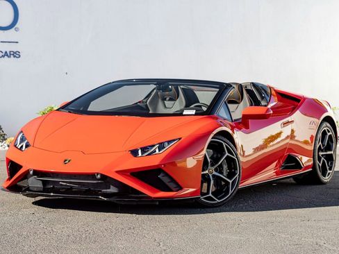 Used 2020 Lamborghini Huracan EVO image 1