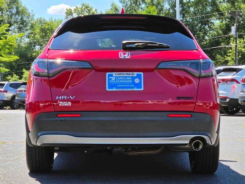 Used 2023 Honda HR-V Sport image 4