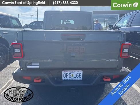Used 2022 Jeep Gladiator Mojave w/ LED Lighting Group AWD/4WD image 9