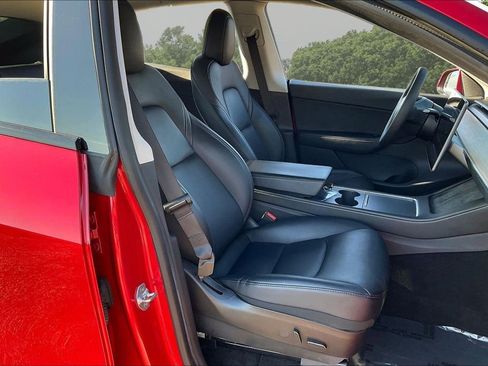 Used 2021 Tesla Model Y Performance image 28