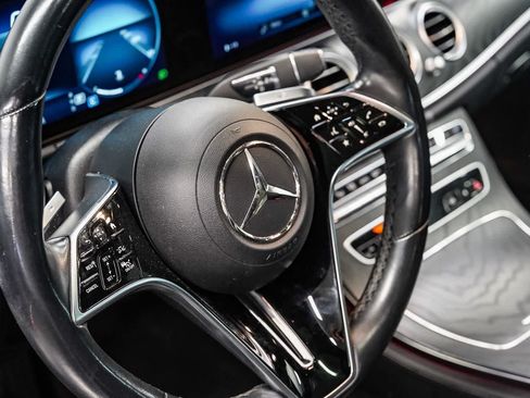 Used 2022 Mercedes-Benz E 350 Sedan w/ Driver Assistance Package image 21