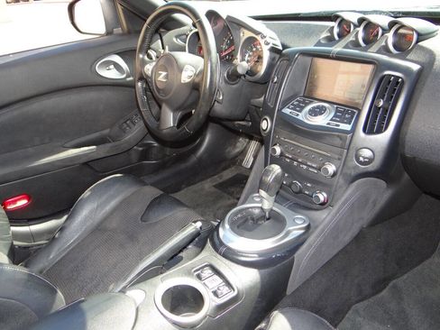 Used 2014 Nissan 370Z Touring w/ Sport Package RWD image 16
