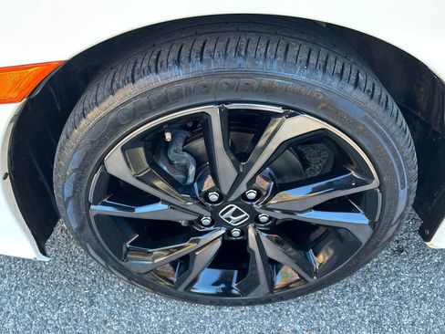 Used 2020 Honda Civic Sport image 11