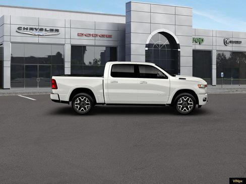 New 2026 RAM 1500 Laramie w/ Laramie Southwest Edition AWD/4WD image 38