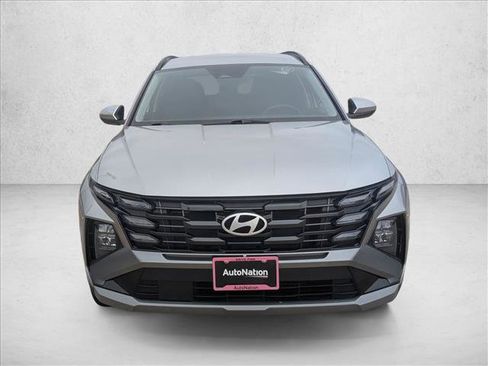 Used 2025 Hyundai Tucson SEL FWD image 2