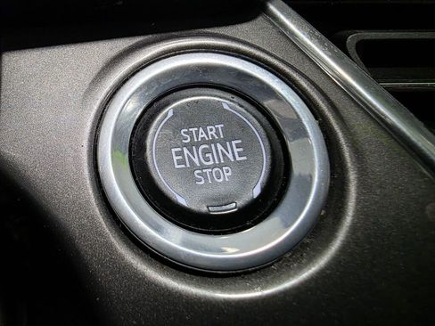 Used 2024 Chevrolet Trax ACTIV w/ Sunroof Package FWD image 15