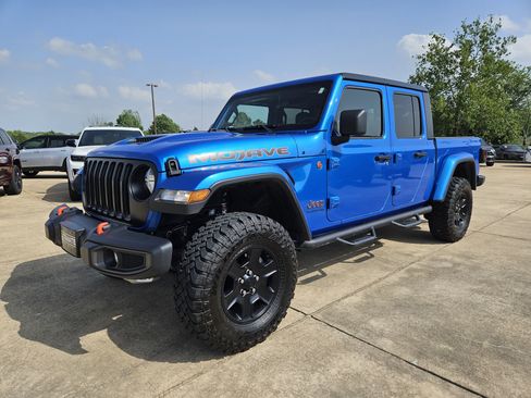 Used 2021 Jeep Gladiator Mojave w/ Trailer Tow Package AWD/4WD image 2