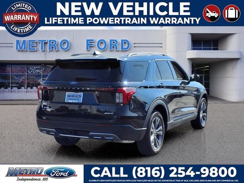 New 2026 Ford Explorer Active w/ Active Comfort Package AWD/4WD image 3