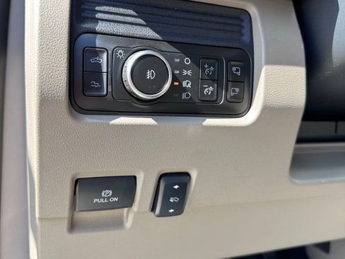 Used 2026 Ford F450 Platinum w/ Platinum Plus Package AWD/4WD image 15