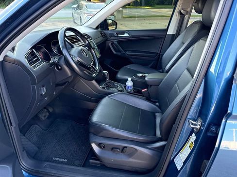 Used 2018 Volkswagen Tiguan SE AWD/4WD image 13