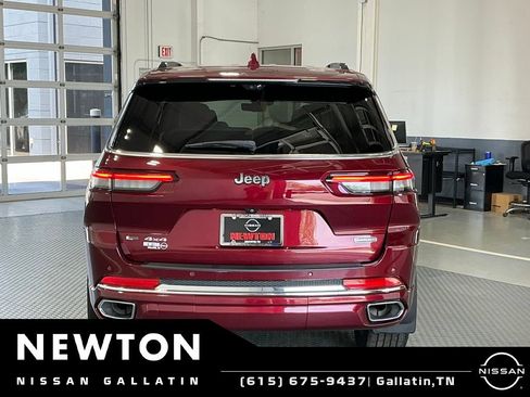 Used 2022 Jeep Grand Cherokee L Overland w/ Advanced Protech Group III AWD/4WD image 39