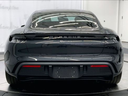 Used 2025 Porsche Taycan image 6