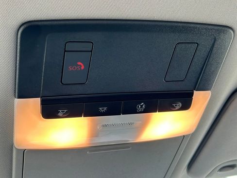 Used 2025 Nissan Altima 2.5 SV FWD image 17