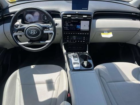Certified 2023 Hyundai Tucson Limited AWD/4WD image 14