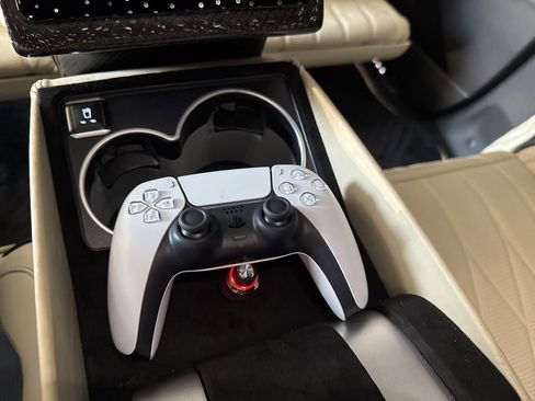 New 2025 Cadillac Escalade ESV Sport Platinum image 30